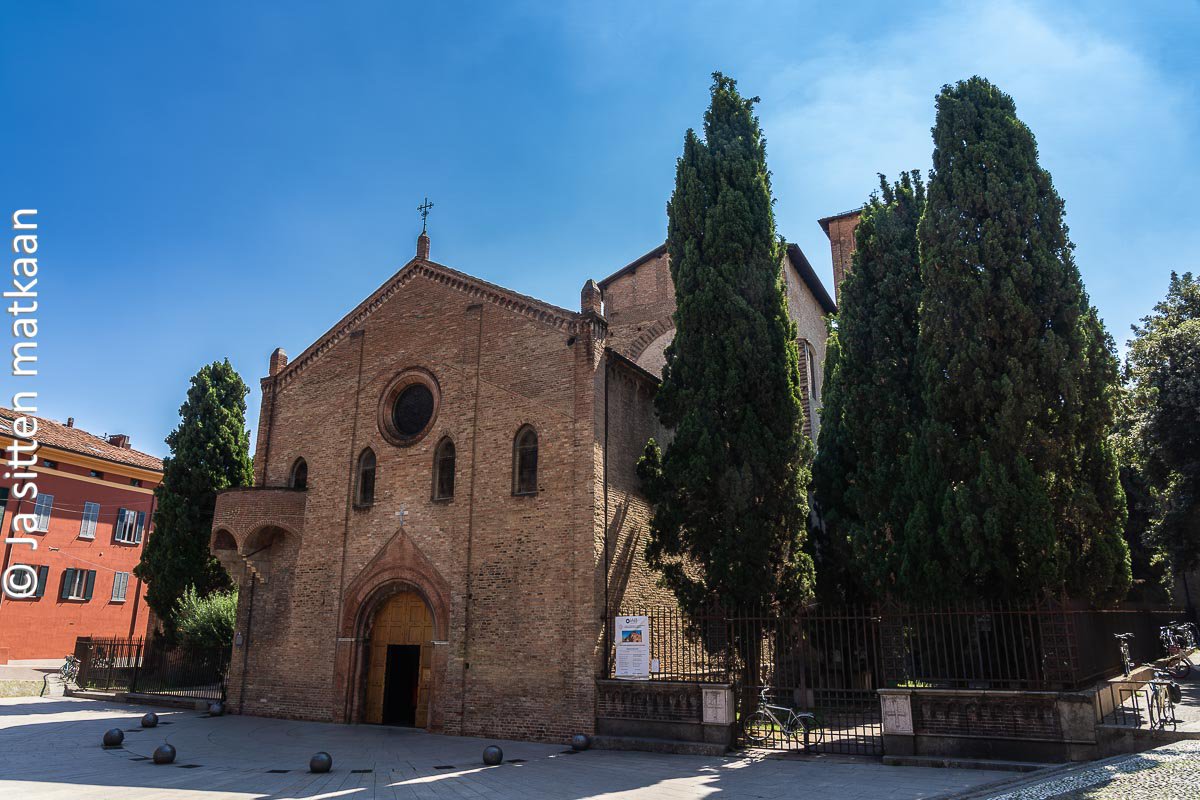 Bolognan nähtävyyksiä - Pyhän Stefanoksen basilika