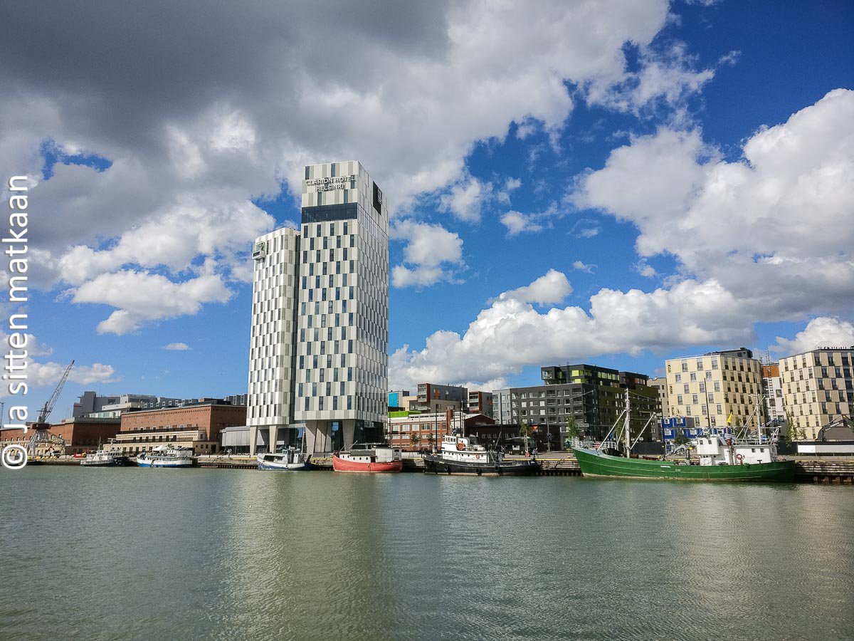 Kaupunki­elämää Helsingin Jätkä­saaressa
