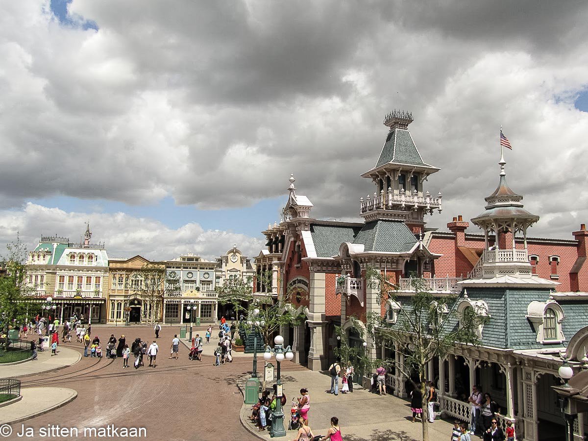 Pariisin nähtävyyksiä - Disneyland