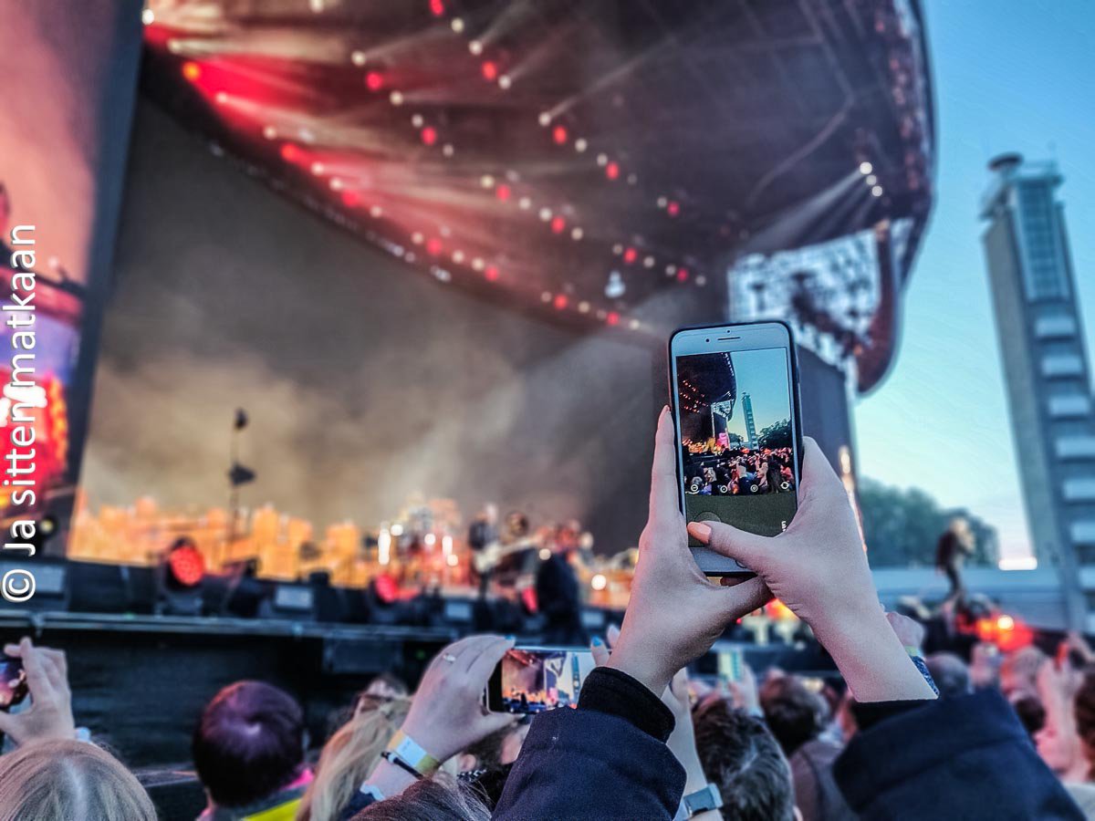 Musiikkimatkalla: Bon Jovi Tallinnan laululavalla