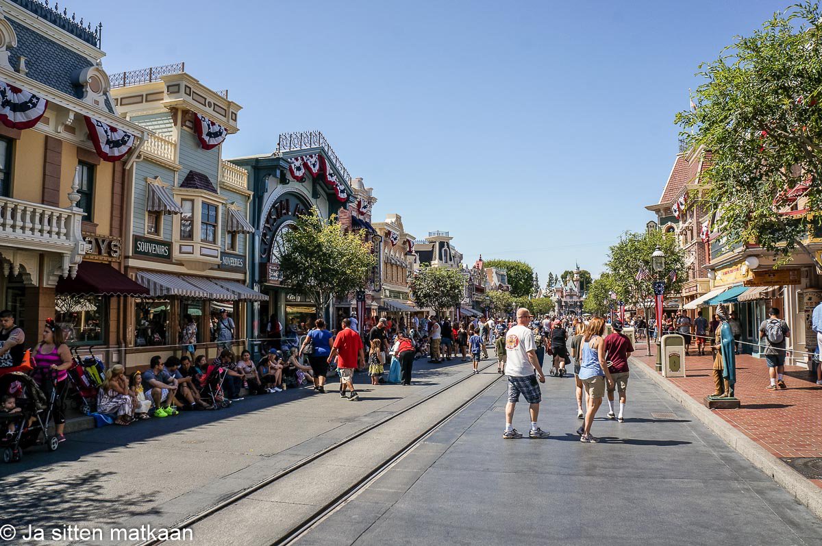 Los Angelesin nähtävyyksiä - Disneyland