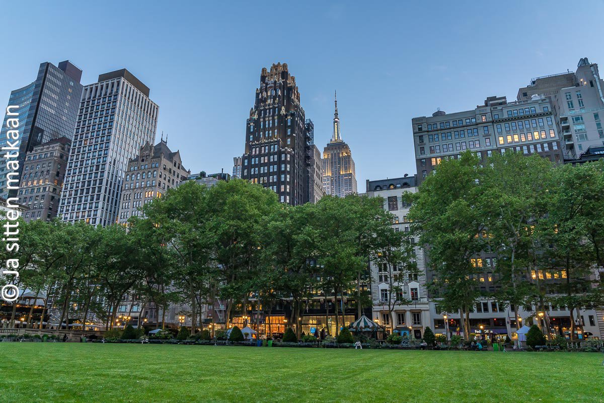 New Yorkin nähtävyyksiä - Bryant Park