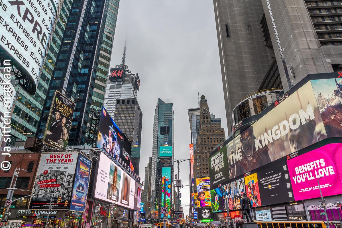 New Yorkin nähtävyyksiä - Times Square